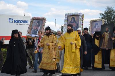 Krestnyj hod prohodit po g Zadonsk03